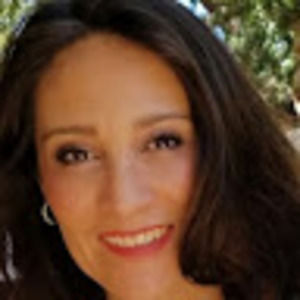 Meet your Posher, Romina